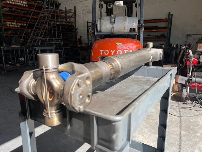 Heavy duty driveshaft on balancing stand